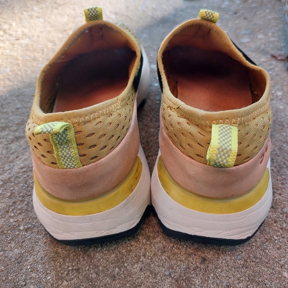 Sorel Kinetic Impact Sneakers Women's Size 7.5 - Picture 4 of 9